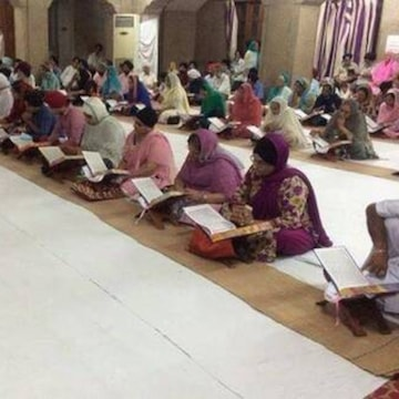 Langar Seva Sikh Community Kitchen